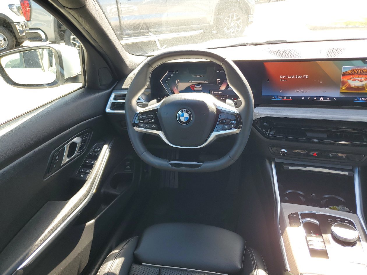 Used 2026 BMW 330i xDrive Sedan AWD/4WD image 13