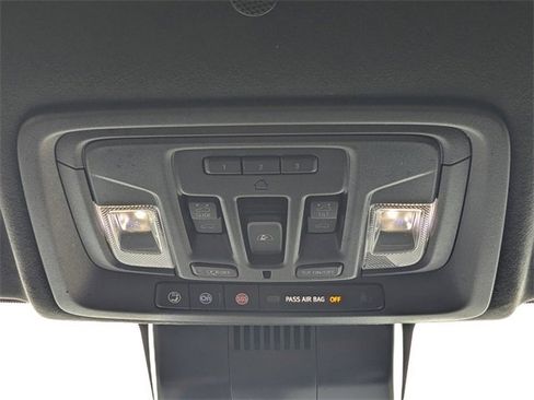 Used 2024 GMC Sierra 3500 Denali Ultimate image 25