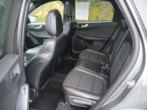 Certified 2024 Ford Escape ST-Line w/ Tech Pack #1 AWD/4WD image 22