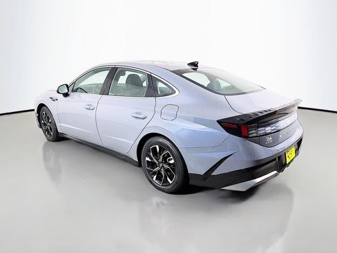 Used 2025 Hyundai Sonata SEL FWD image 8