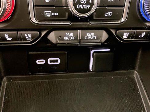 Certified 2023 GMC Yukon AT4 image 33