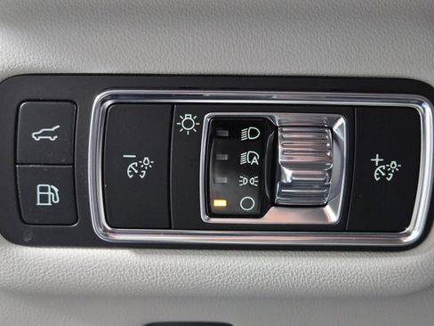 New 2026 Lincoln Nautilus Premier w/ Jet Appearance Package image 23