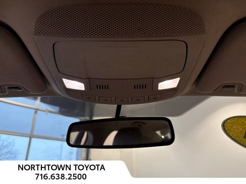 Used 2017 Ford Fusion SE image 16