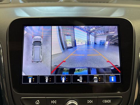 Used 2022 Chevrolet Equinox RS w/ Infotainment Package AWD/4WD image 20