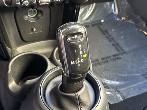 Certified 2024 MINI Cooper S FWD image 19