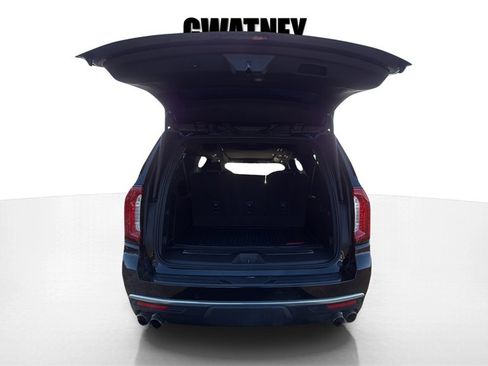 Used 2021 GMC Yukon XL Denali image 15