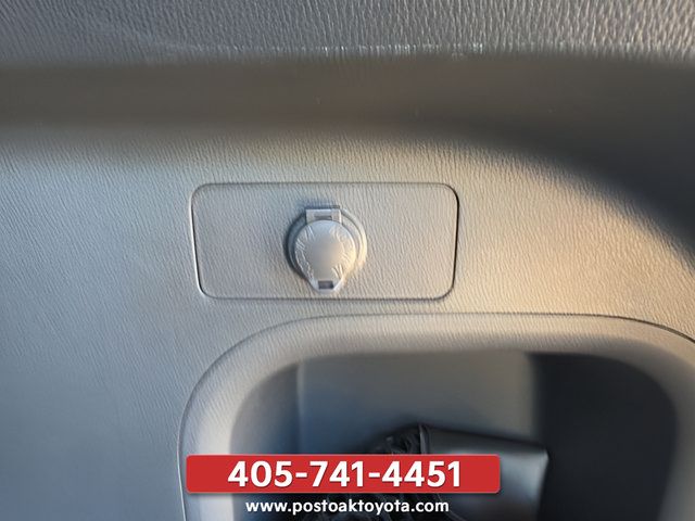 Used 2025 Toyota RAV4 XLE Premium AWD/4WD image 30