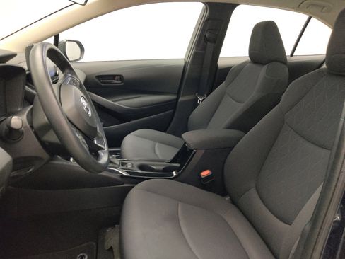 Used 2022 Toyota Corolla LE FWD image 17