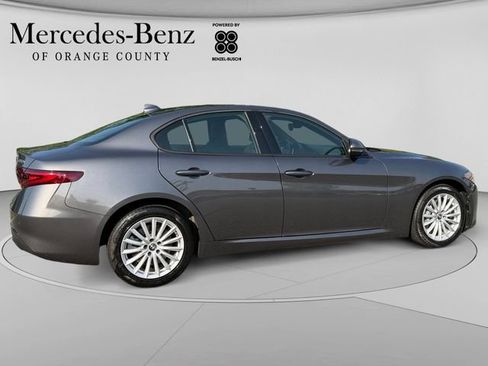 Used 2023 Alfa Romeo Giulia Sprint AWD/4WD image 4