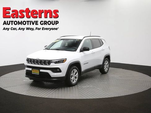 Used 2024 Jeep Compass Latitude AWD/4WD image 53