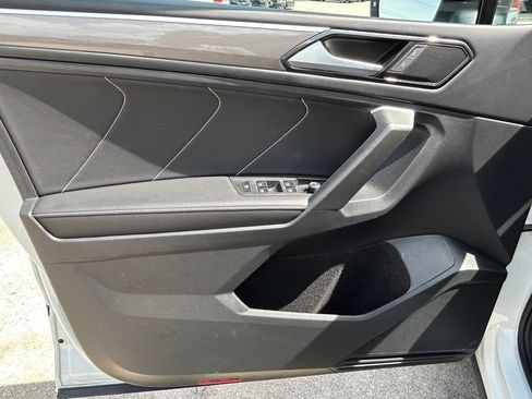 Certified 2023 Volkswagen Tiguan SE R-Line FWD image 20