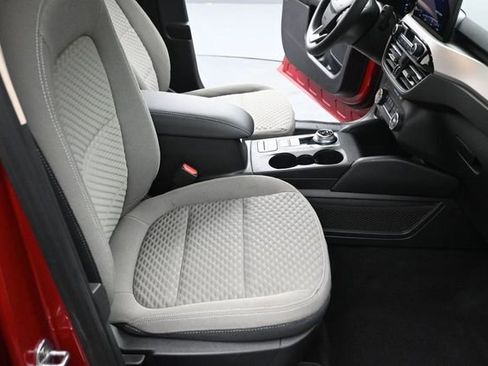 Certified 2020 Ford Escape SE AWD/4WD image 30