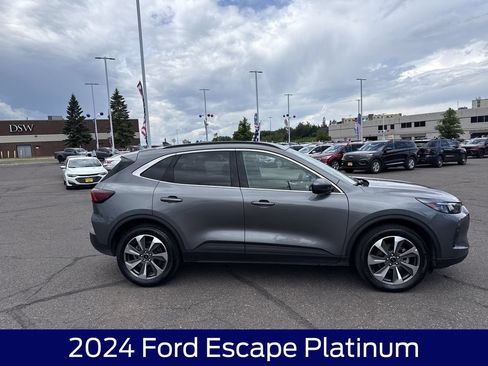 Used 2024 Ford Escape Platinum AWD/4WD image 6