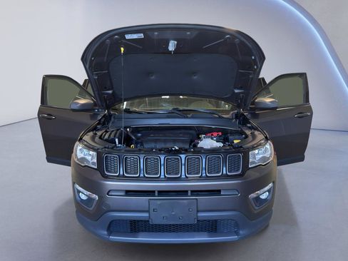 Used 2021 Jeep Compass Latitude w/ Sun and Sound Group AWD/4WD image 10