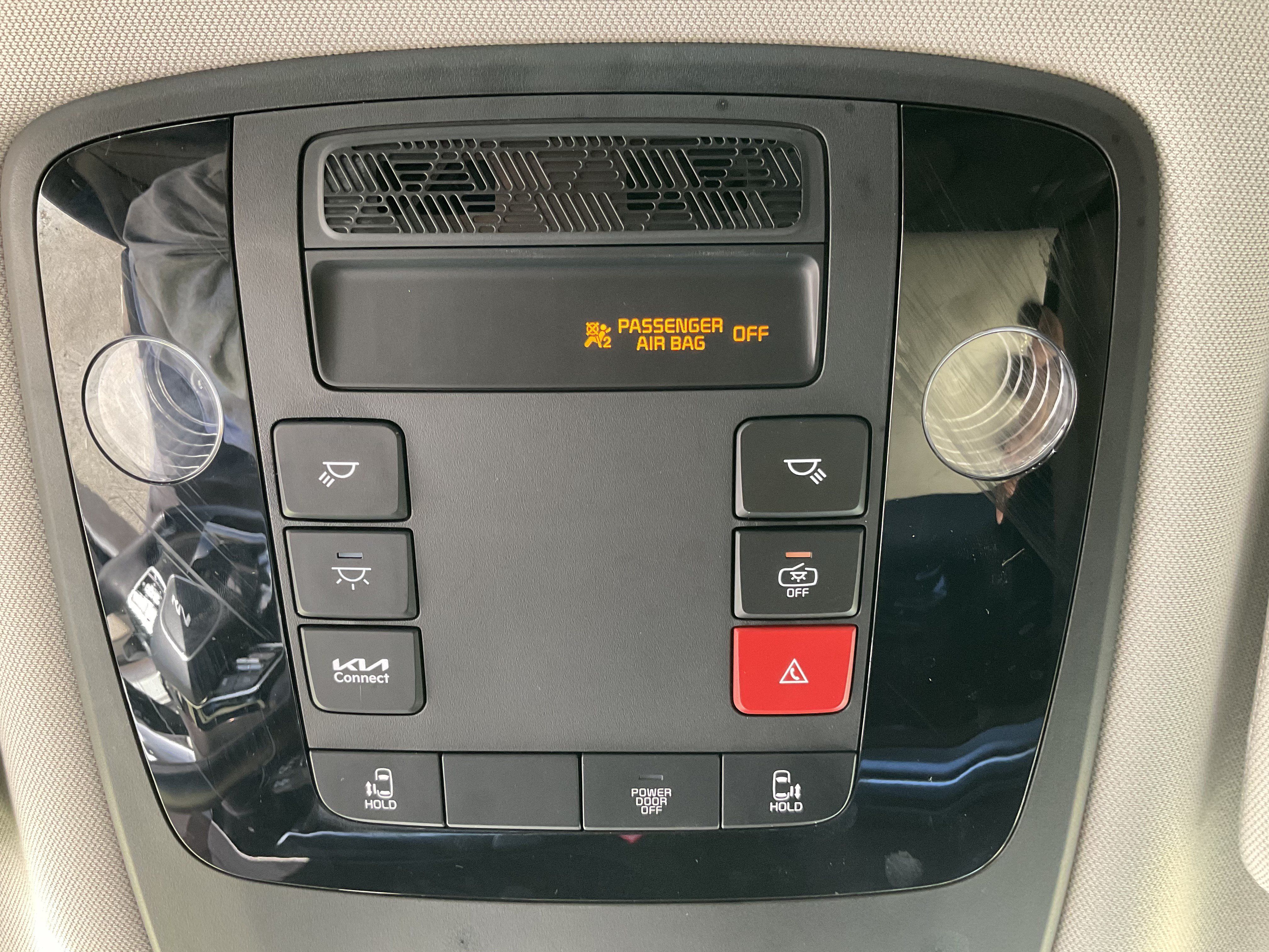 Used 2026 Kia Carnival LXS FWD image 34