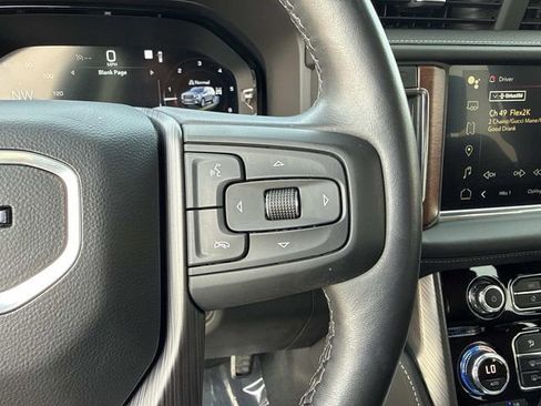 Used 2023 GMC Yukon Denali Ultimate AWD/4WD image 27