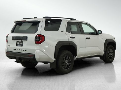 Used 2025 Toyota 4Runner SR5 image 5