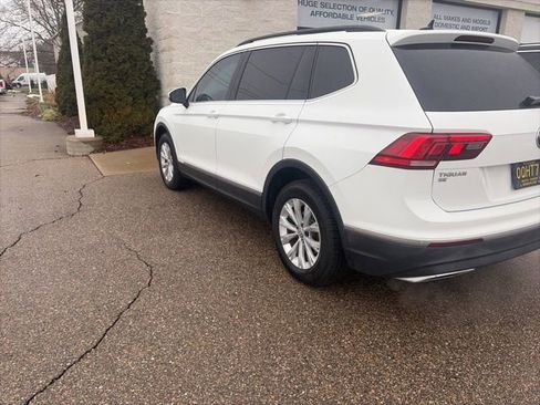 Used 2018 Volkswagen Tiguan SE image 3