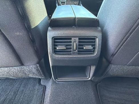 Used 2021 Nissan Rogue S image 25