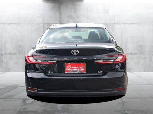 Used 2025 Toyota Camry LE FWD image 6
