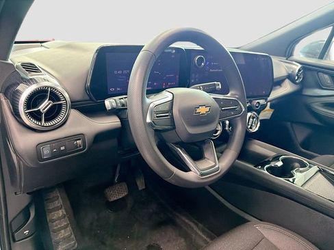 New 2025 Chevrolet Blazer EV LT AWD/4WD image 11