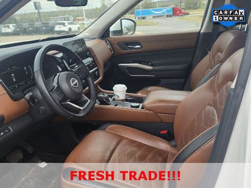 Used 2023 Nissan Pathfinder Platinum w/ Lighting Package (N93) image 8