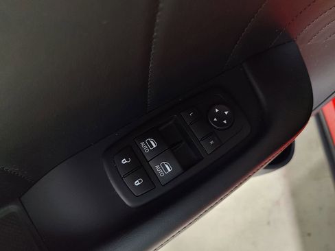 Used 2015 Dodge Challenger R/T Plus image 22