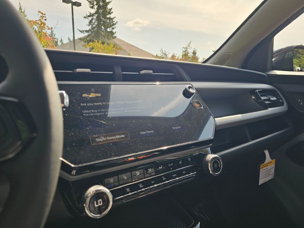 New 2027 Chevrolet Bolt LT w/ Dual Panel Sunroof Package FWD image 28