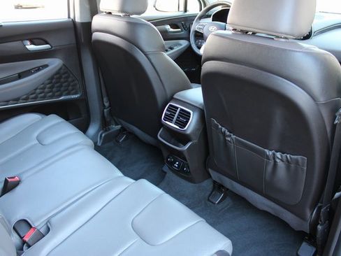 Used 2019 Hyundai Santa Fe FWD image 15