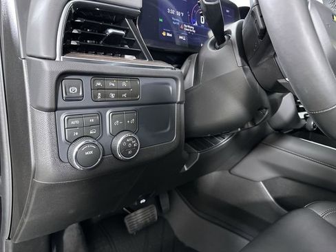 New 2026 Chevrolet Suburban LT w/ Comfort Package AWD/4WD image 18