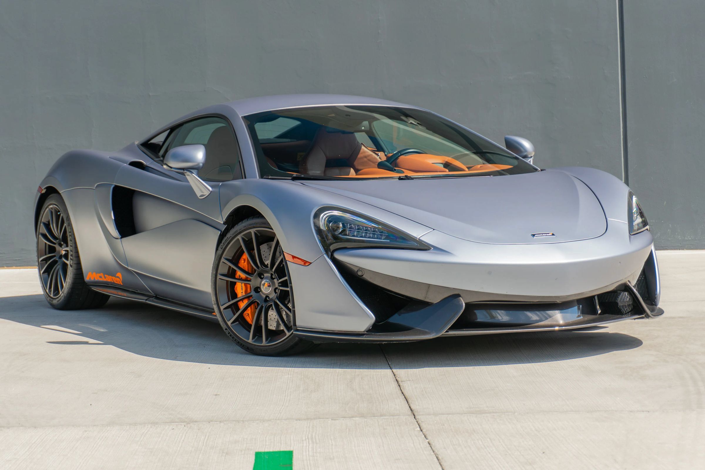 Used 2017 McLaren 570S Coupe RWD image 5