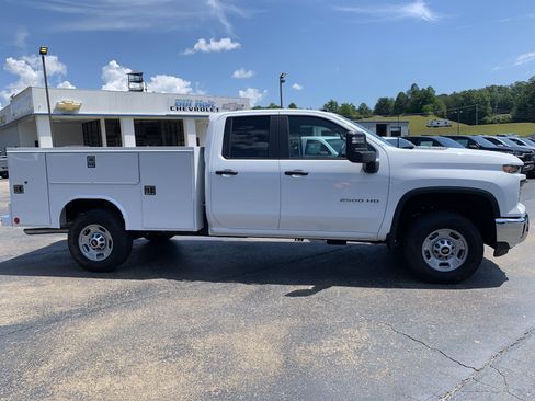 New 2025 Chevrolet Silverado 2500 W/T w/ WT Convenience Package image 2