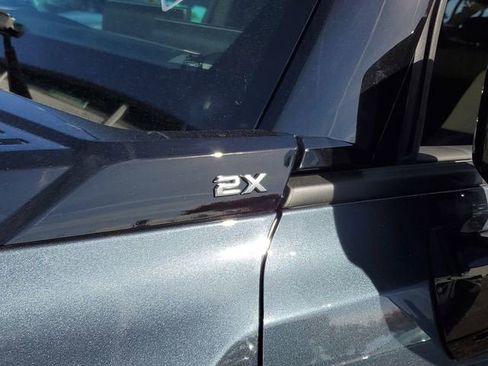 New 2026 GMC Hummer EV SUV image 9