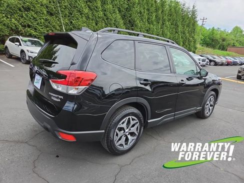 Used 2024 Subaru Forester Premium AWD/4WD image 7
