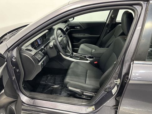 Used 2016 Honda Accord LX image 10