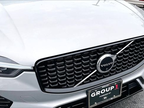 Certified 2023 Volvo XC60 B5 Plus w/ Climate Package image 29