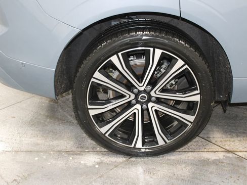 Used 2023 Volvo XC60 B6 Ultimate image 53