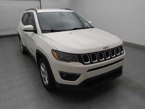 Used 2020 Jeep Compass Latitude FWD image 13