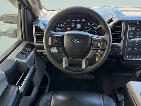 Used 2018 Ford F250 XLT w/ FX4 Off-Road Package AWD/4WD image 25