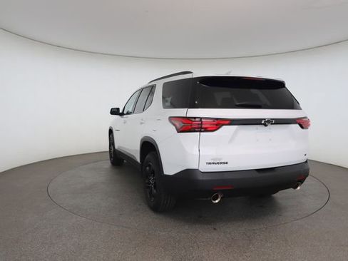 Used 2023 Chevrolet Traverse LT FWD image 13