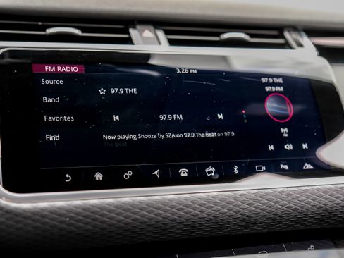Used 2020 Land Rover Range Rover Velar R-Dynamic S AWD/4WD image 31