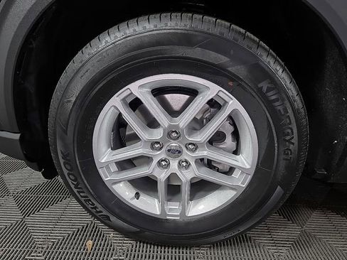Used 2026 Ford Explorer Active w/ Active Comfort Package RWD image 8
