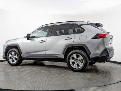 Used 2021 Toyota RAV4 XLE image 6
