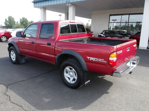 Used 2002 Toyota Tacoma TRD Offroad Dbl Cab 4WD at image 3