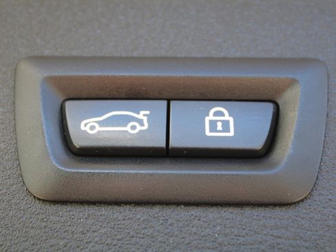 Used 2016 BMW X1 xDrive28i image 9