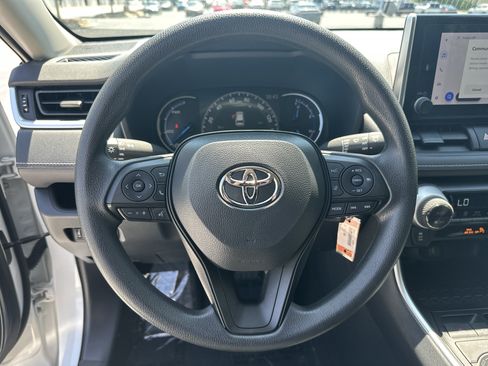 Certified 2025 Toyota RAV4 LE AWD/4WD image 18
