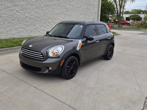 Used 2013 MINI Cooper Countryman image 2