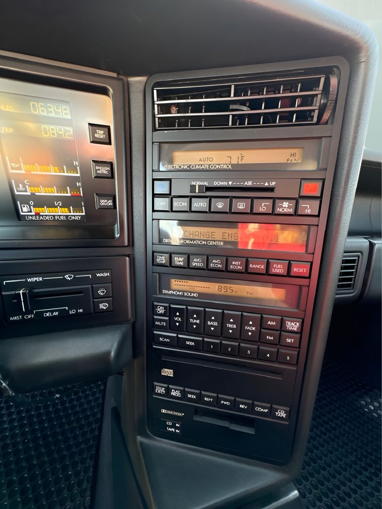 Used 1992 Cadillac Allante FWD image 21