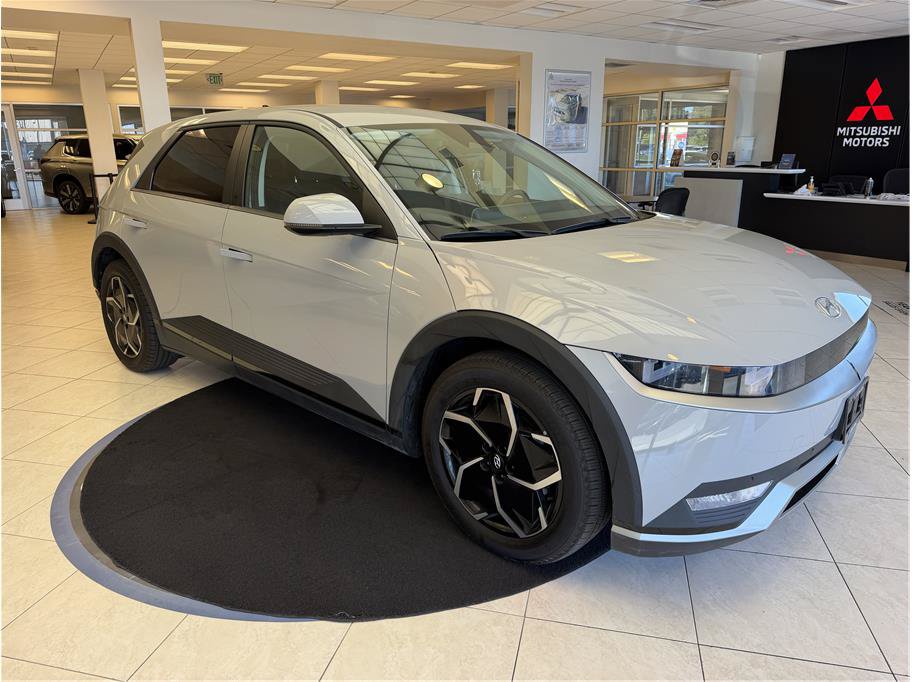 Used 2024 Hyundai Ioniq 5 SEL RWD image 3