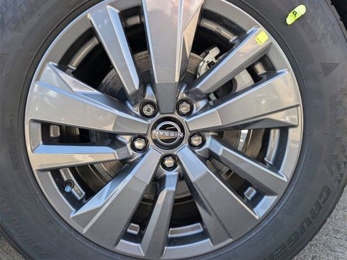 New 2025 Nissan Pathfinder SV w/ Cargo Package image 6